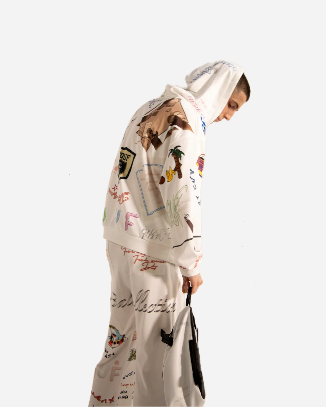 artist series hoodie — douf × cliobbp — vista 3