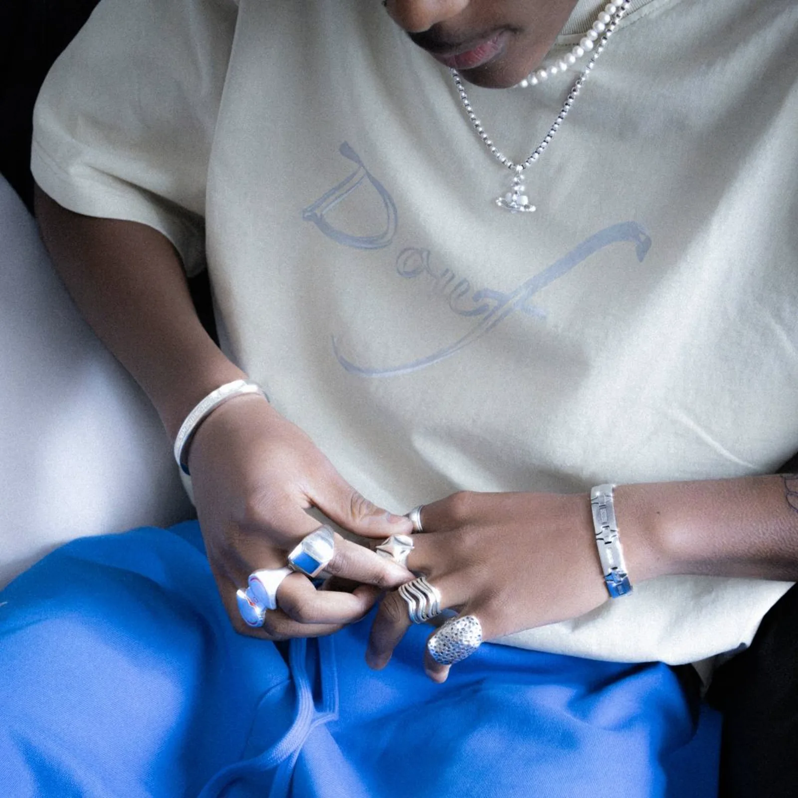 douf script tee — crème — vista 3