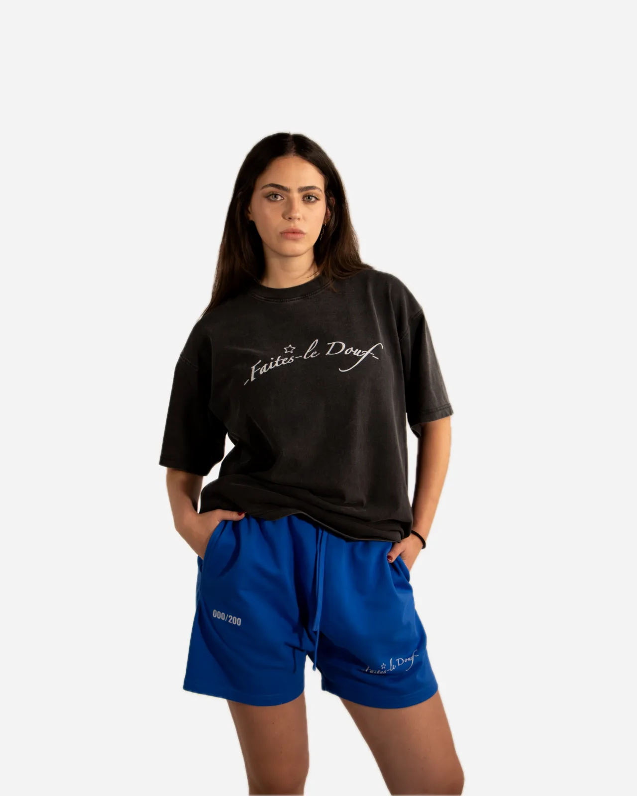 faites-le douf tee — vintage black — vista 4